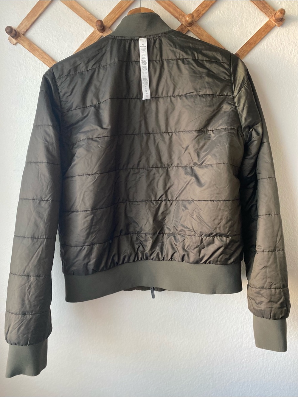 Lululemon Reversible Bomber Jacket Size 8 0live Green (0012) - Picture 5 of 6